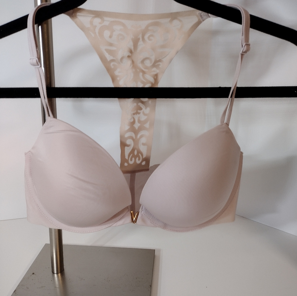 Women’s Light Blush Plunge T-Shirt Bra